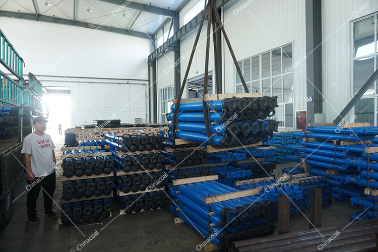 China Coal Group Send A Batch Of Hydraulic Props To Fugu, Shaanxi Province