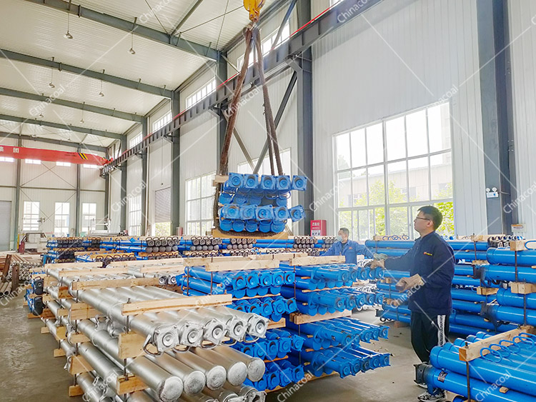 China Coal Group Sent A Batch Of Hydraulic Props, Mining Cars And Material Cars To The Three Provinces